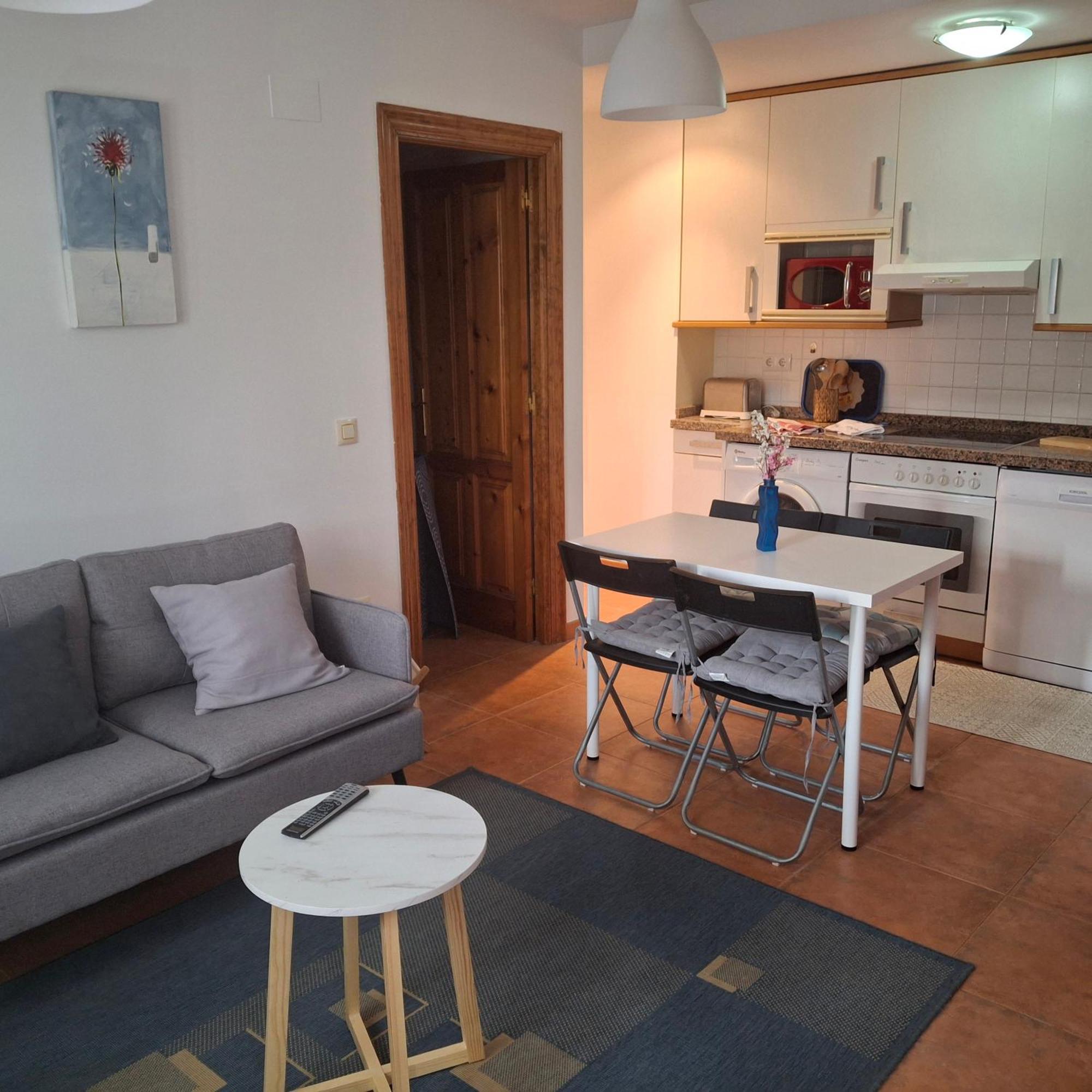 La Pesa Apartamentos La Higar מראה חיצוני תמונה